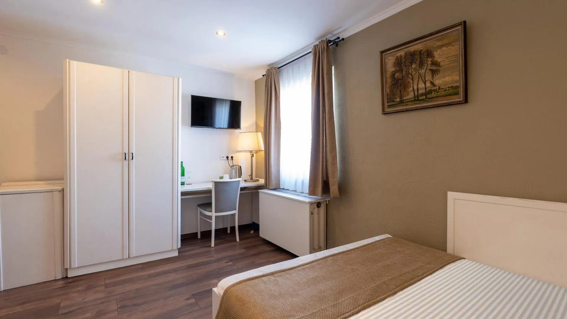 Jupa'S Hotel 뒤셀도르프 0*,